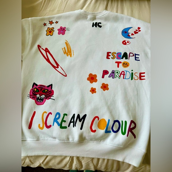 Mayfair Group Somebody Loves You Sweatshirt - Picture 6 of 8